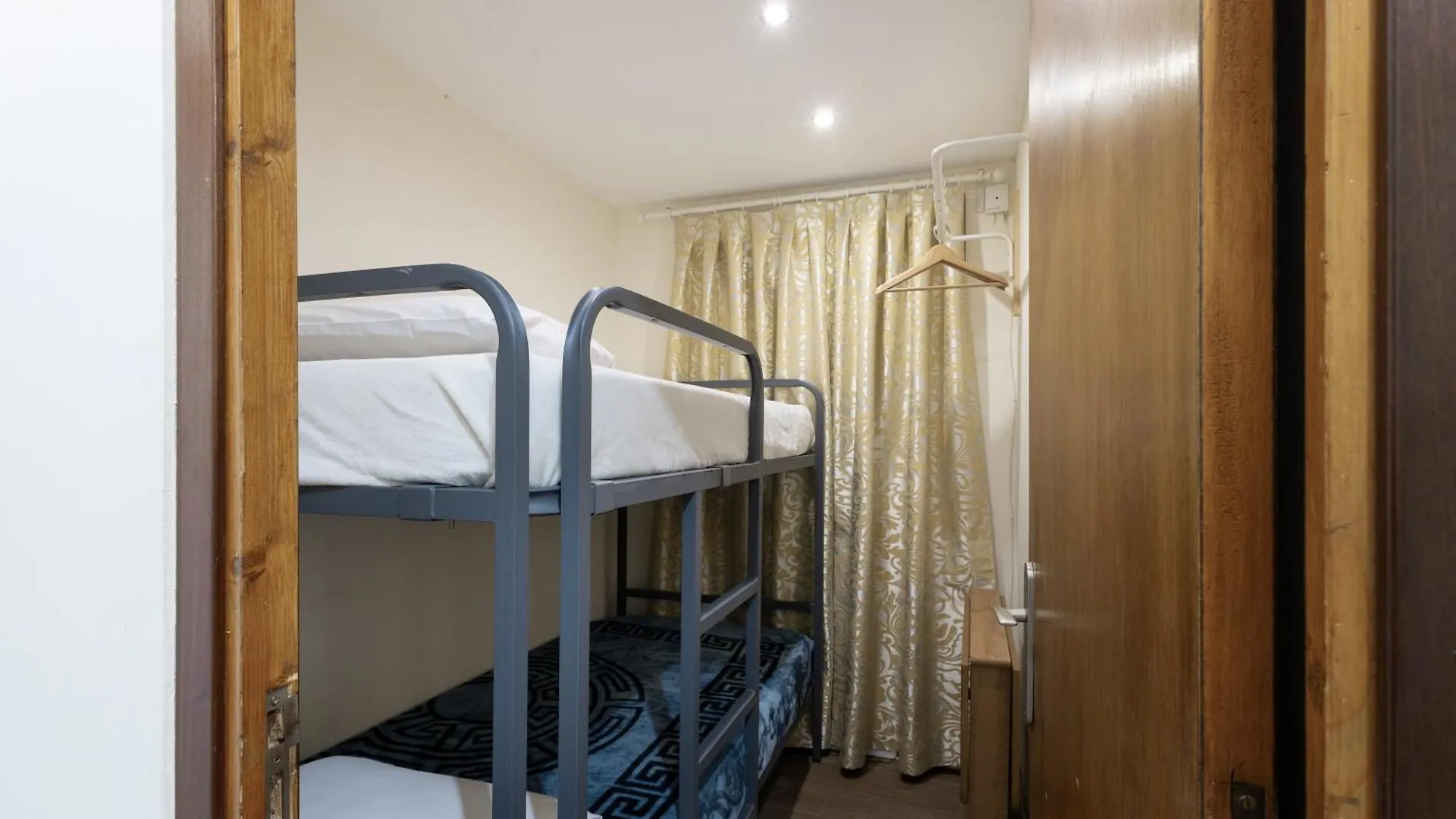 Bonito Piso Cerca De Park Guell Apartment Barcelona Spain