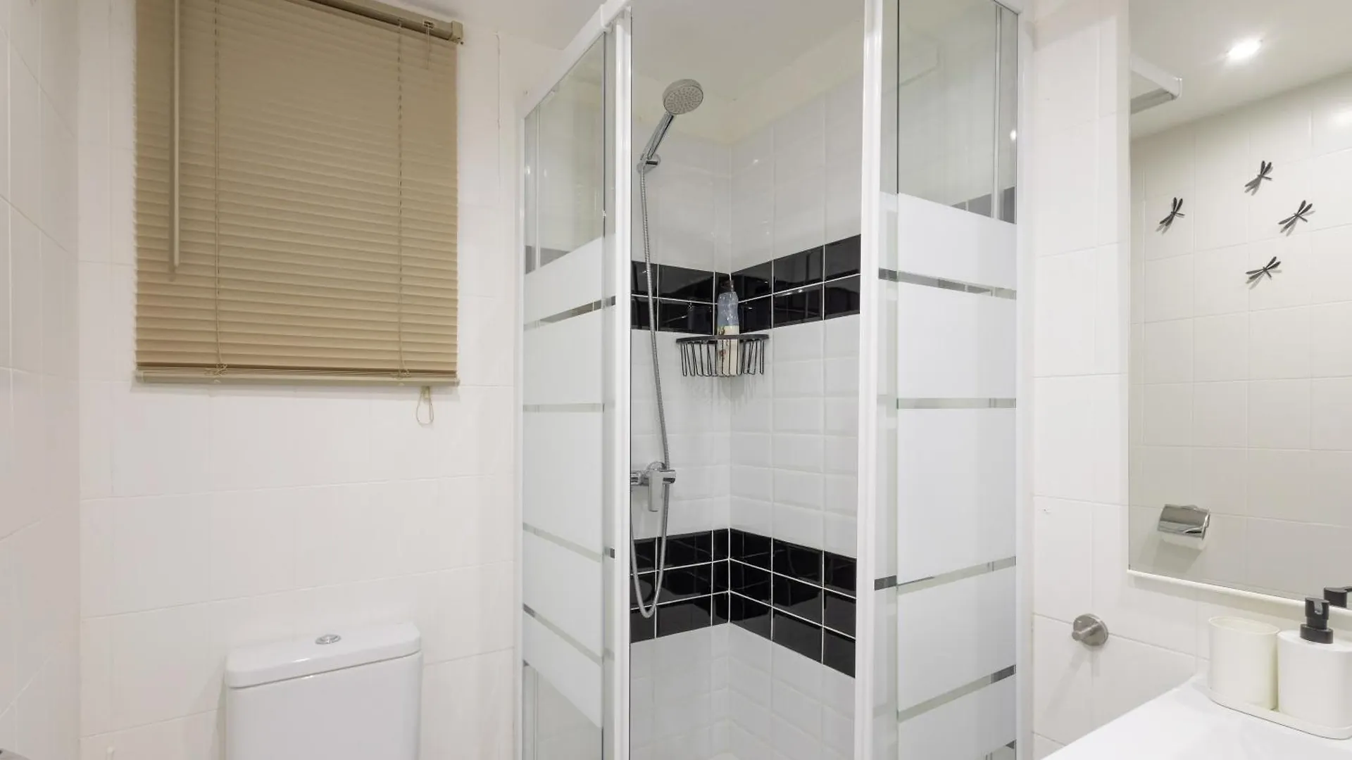 Apartamento Bonito Piso Cerca De Park Guell Barcelona 0*,